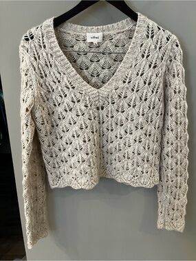 Wilfred Cropped Open-Knit V-Neck Sweater in Cream